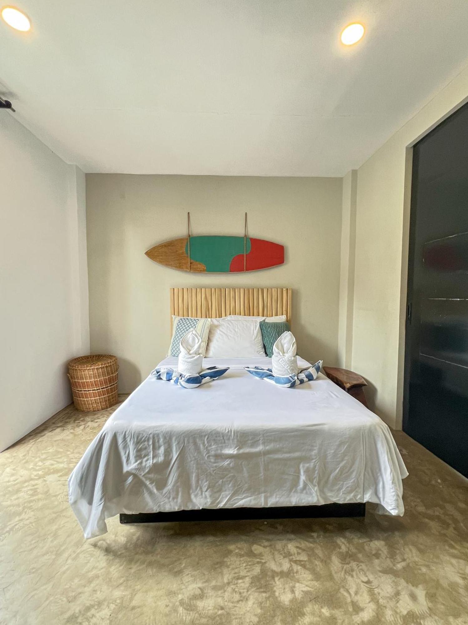 Siargao Bed And Brewery Hotel เจเนอรัลลูนา ภายนอก รูปภาพ