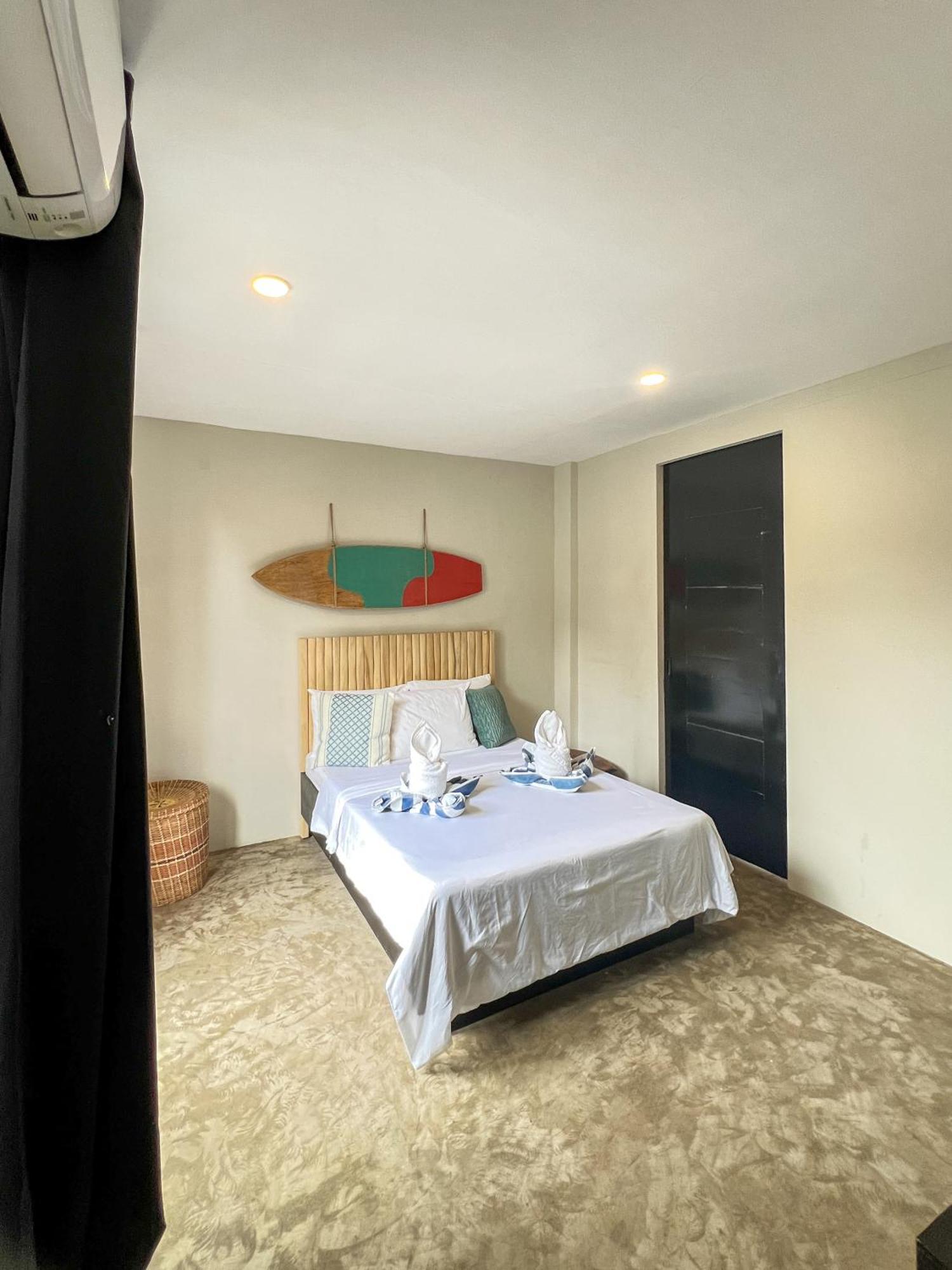 Siargao Bed And Brewery Hotel เจเนอรัลลูนา ภายนอก รูปภาพ