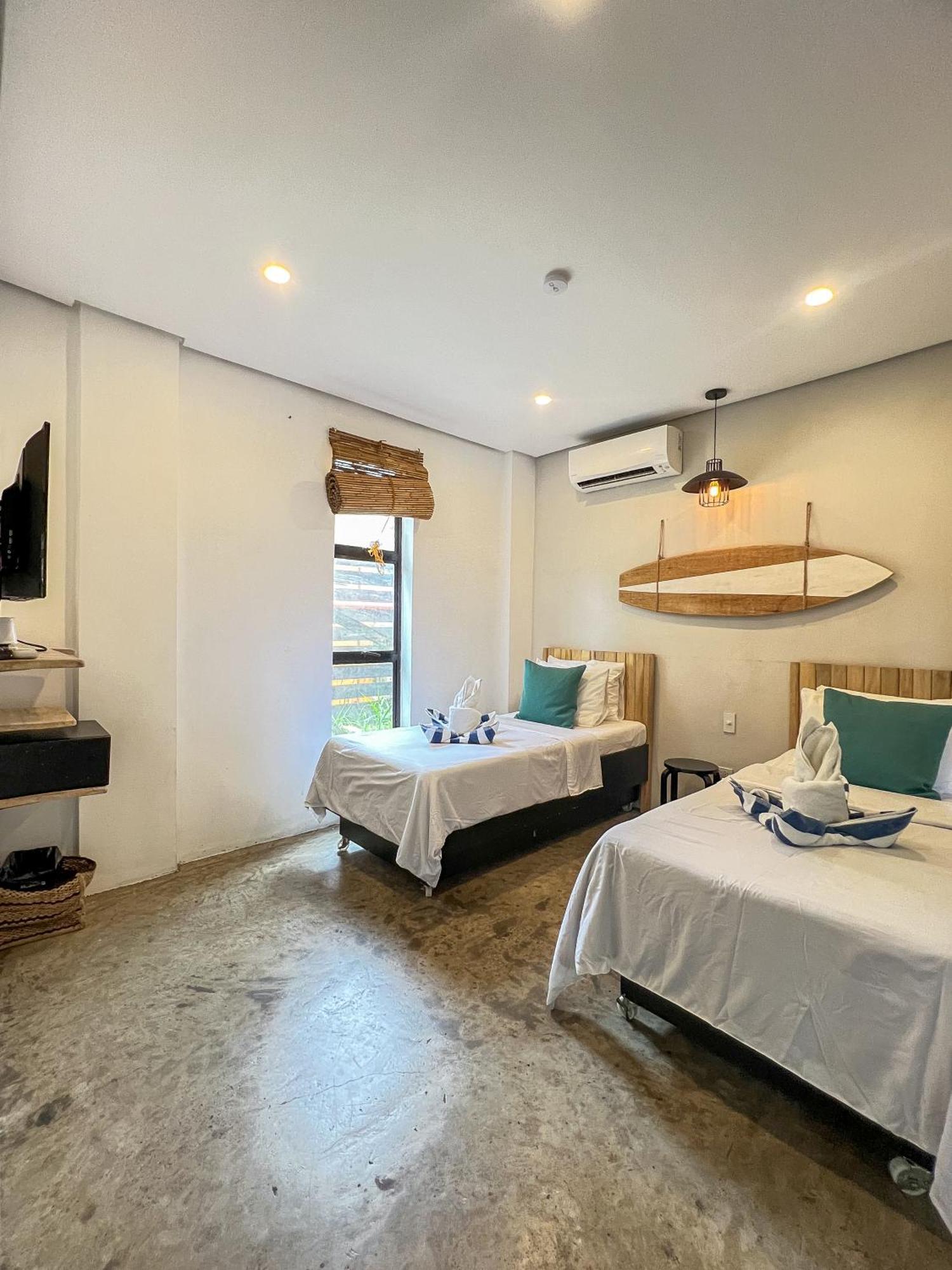 Siargao Bed And Brewery Hotel เจเนอรัลลูนา ภายนอก รูปภาพ