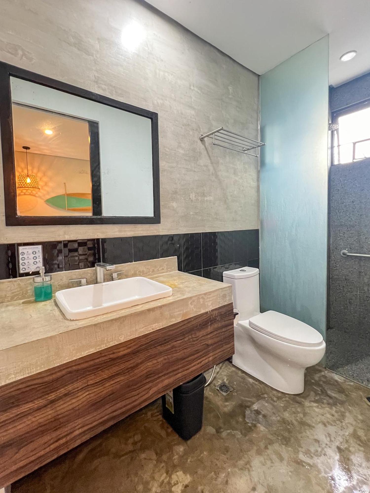 Siargao Bed And Brewery Hotel เจเนอรัลลูนา ภายนอก รูปภาพ
